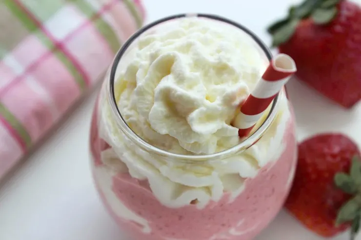 This incredibly delicious Strawberries and Cream Shake is a perfect treat for summer sipping! 