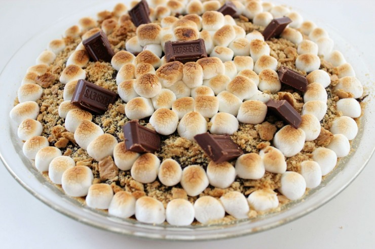 This No Bake S'Mores Pie is a fun twist on the summer camping dessert classic recipe.