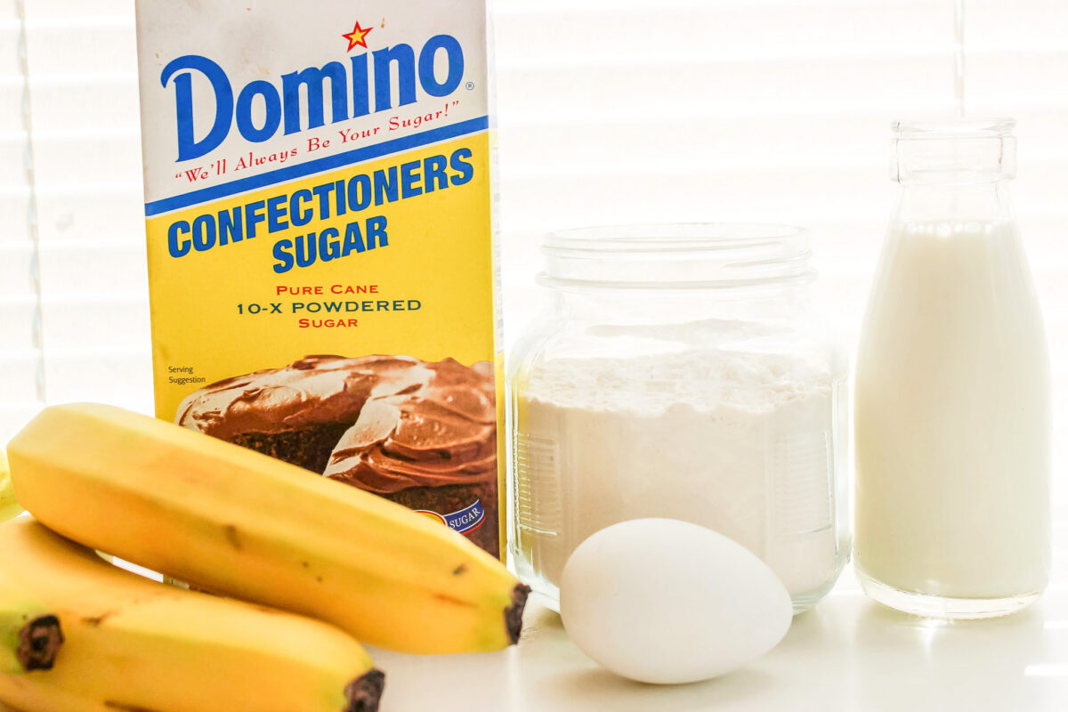 Ingredients for easy fried banana bites.