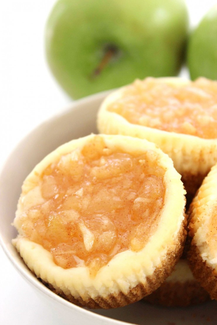 This recipe for Mini Apple Cheesecakes is so easy and results in a delicious fall dessert! 