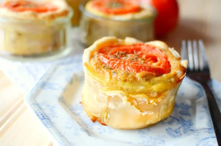 These Tomato Mushroom Mini Quiches make for a delicious lunch or breakfast recipe. They are even great for serving at parties too!