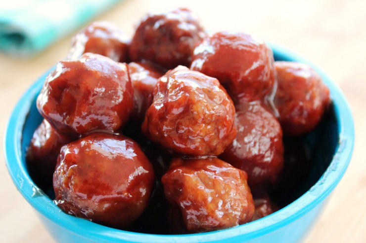 Slow Cooker Party Meatballs are a favourite appetizer at just about any gathering. This is a super easy recipe you are almost sure to make over and over again!