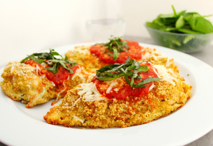 This Gluten Free Quinoa Chicken Parmesan has a surprisingly crisp coating your entire family will enjoy! This is a healthy twist on a classic recipe whether you eat gluten free or not.