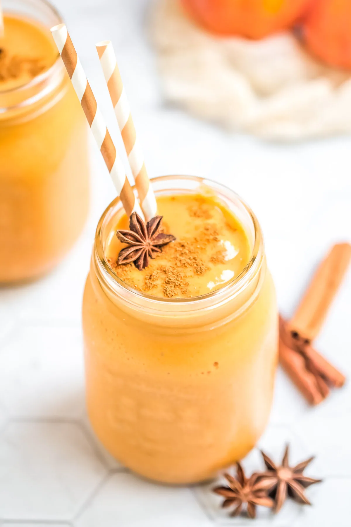 This sweet and creamy pumpkin pie smoothie tastes just like pumpkin pie filling. It’s perfect for a healthy and filling breakfast or dessert!
