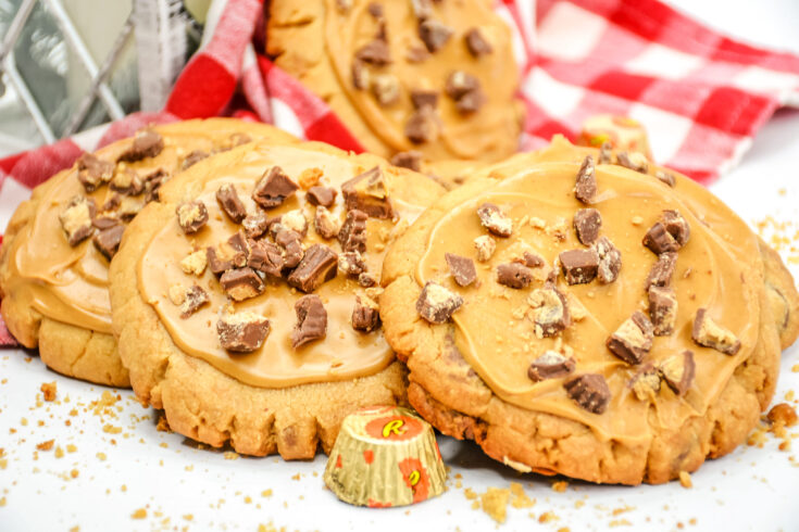 Crumbl Reese’s Peanut Butter Cup Cookies