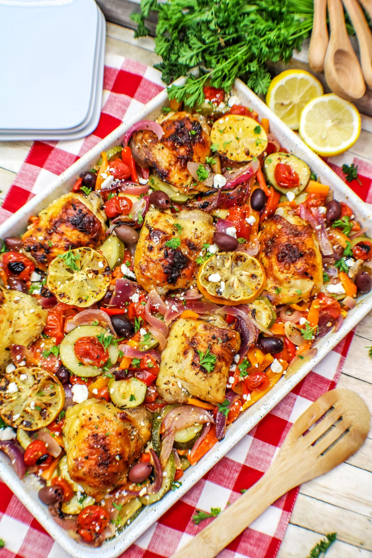This Greek chicken sheet pan dinner is perfect for busy weeknights! Featuring Greek-inspired flavours, it's an easy family-friendly meal.