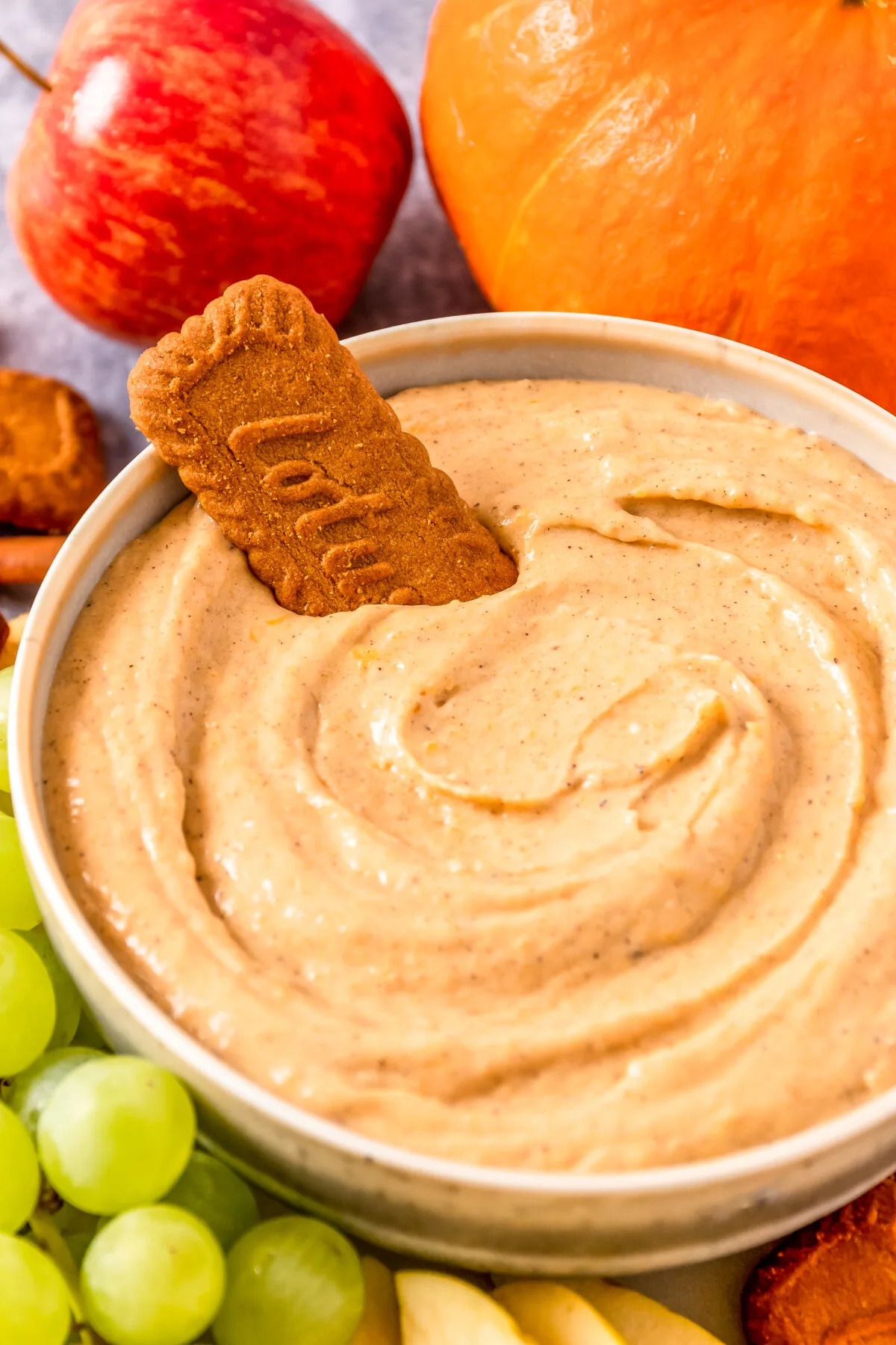 This pumpkin cream cheese dip is a delicious and creamy way to enjoy fall flavors. A perfect party appetizer or snack, it's always a hit!