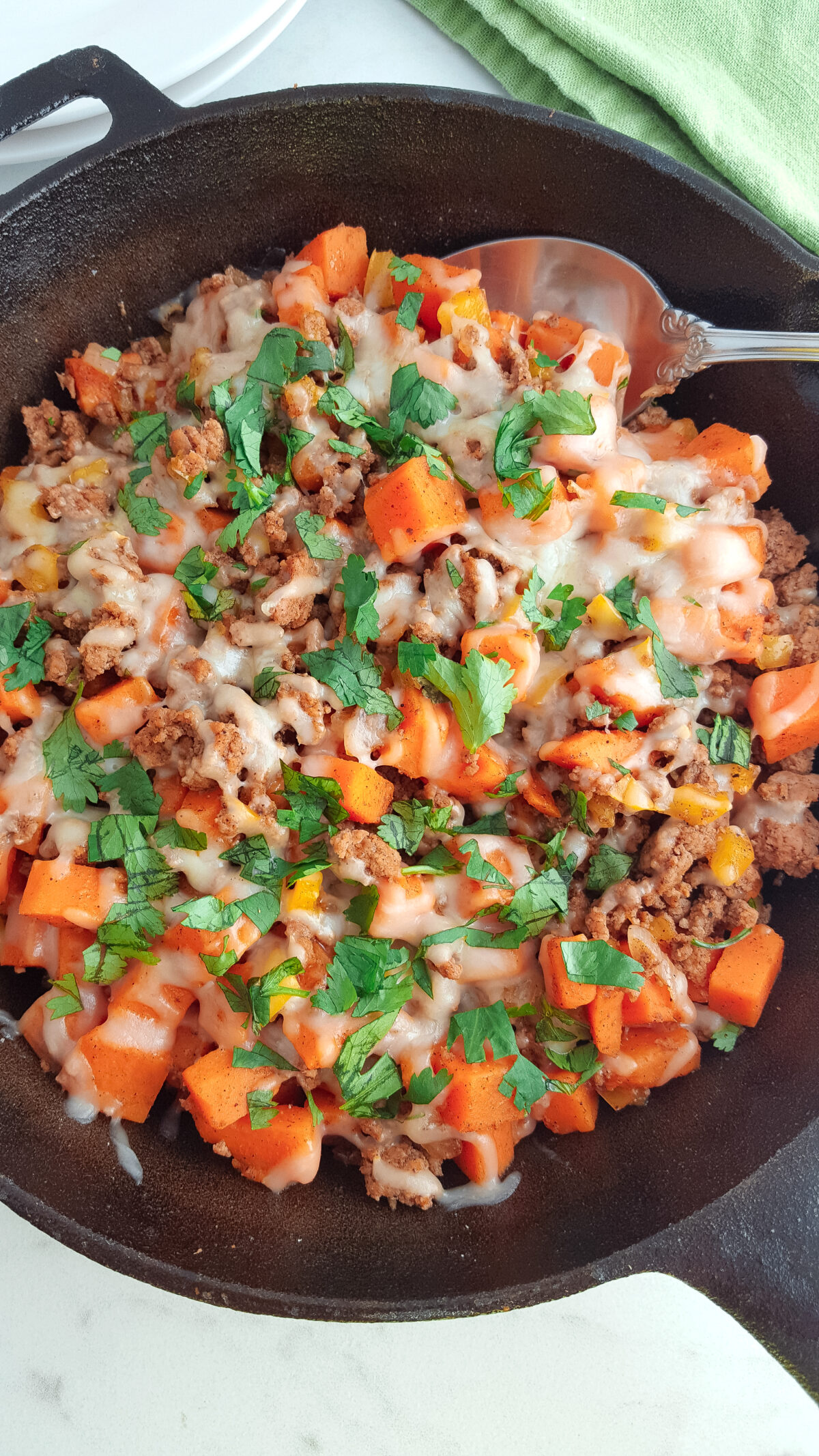 This Ground Turkey Sweet Potato Skillet is a healthy, flavourful gluten-free meal that can be made in one pot for your whole family to enjoy!
